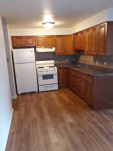 Main picture of 7800 Rutherford Ave