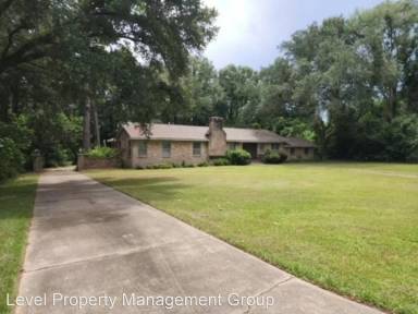 Main picture of 307 McQueen Ave