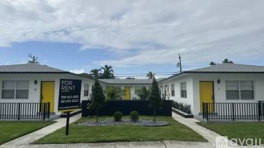 Main picture of 2489 SW 27th St
