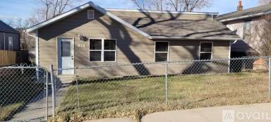 Main picture of 825 N 7th St