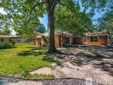 Main picture of 109 Woods Dr