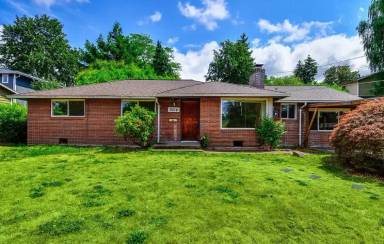 Main picture of 9014 1st Ave NE