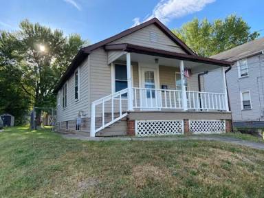 Main picture of 609 N Ward Ave