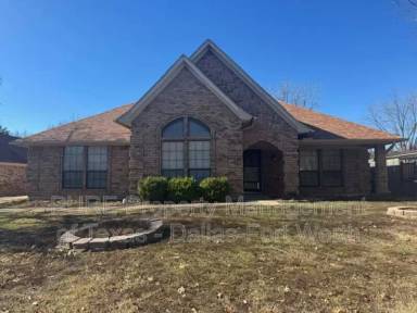 Main picture of 7337 Post Oak Dr
