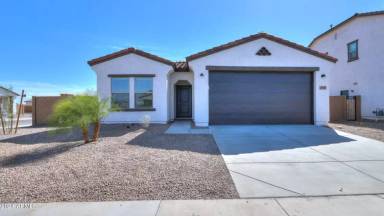 Main picture of 40285 W Chambers Dr