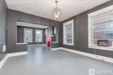 Main picture of 5410 Emerson Ave