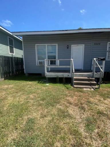 Main picture of 5523 Avenue O 1/2