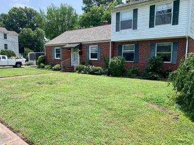 Main picture of 1401 Longwood Dr