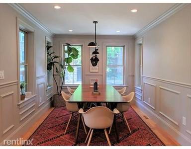 Main picture of 21 Spring Park Ave