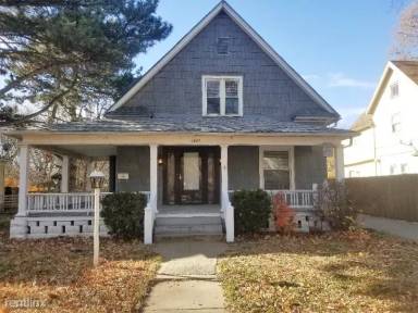 Main picture of 1631 N Fairview Ave