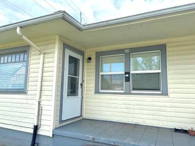 Main picture of 208 N Emerson St