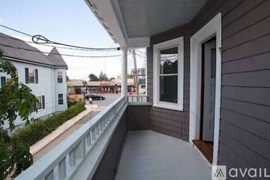 Main picture of 6 Hinckley St