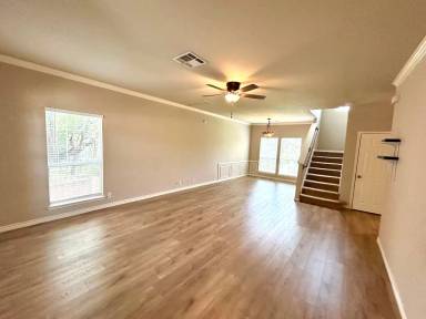 Main picture of 522 Cattle Ranch Dr