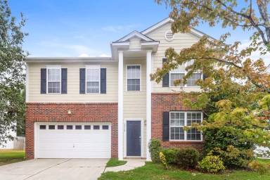 Main picture of 6512 Blackwood Ln