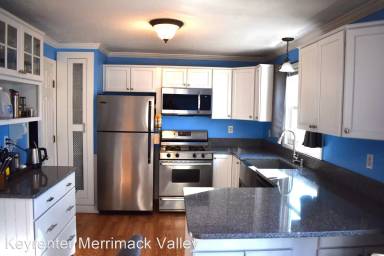 Main picture of 232 Beacon St
