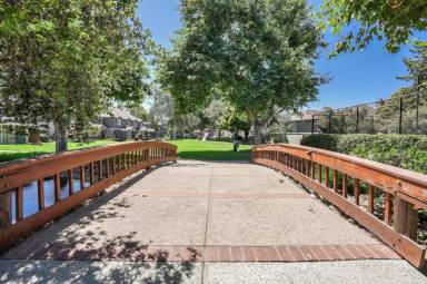 Main picture of 17080 Creekside Cir