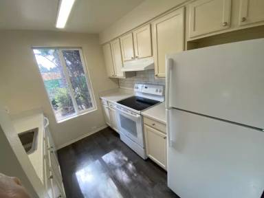 Main picture of 13716 15th Ave NE