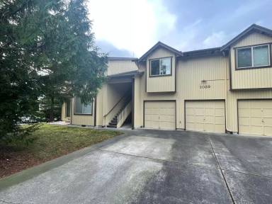 Main picture of 1039 SW Barrington Dr