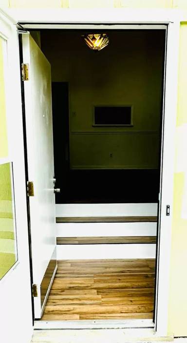 Main picture of 1009 Louisburg Pl