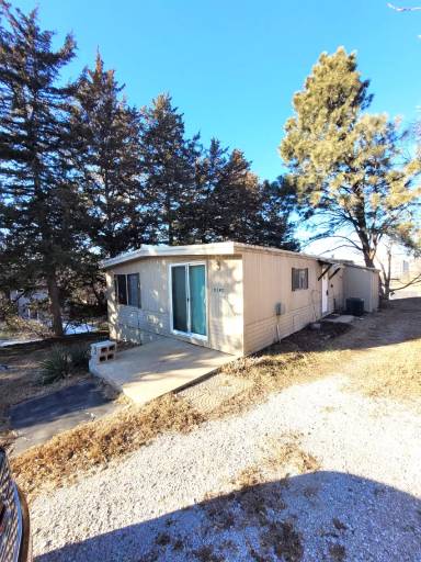 Main picture of 313 N 13th St