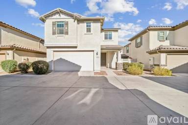 Main picture of 862 S Pheasant Dr
