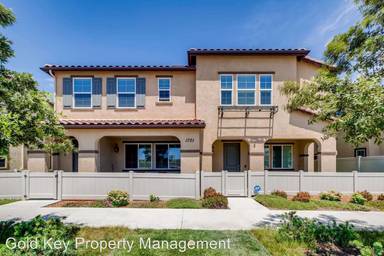 Main picture of 1234 Santa Carolina Ave