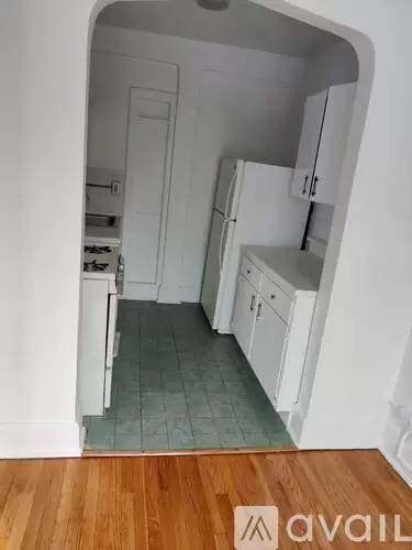 Main picture of 1014-1016 Hawley Ave