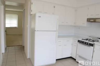Main picture of 1603 Waukegan Rd