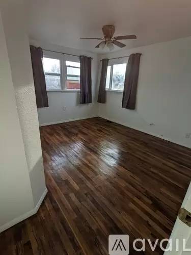 Main picture of 1755 N 18th St