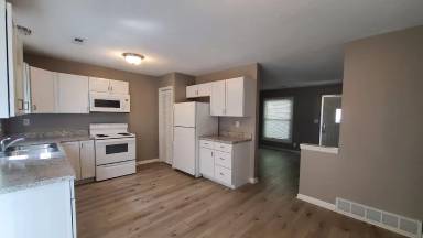 Main picture of 2276 Orchard St