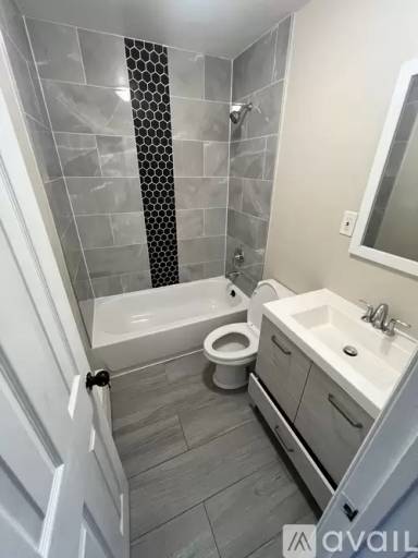 Main picture of 123 Watkins St