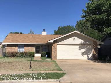 Main picture of 9614 Beaufort Ave