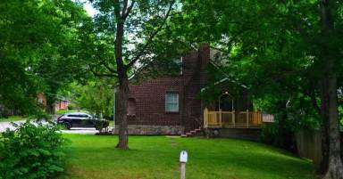 Main picture of 1341 Meridian St