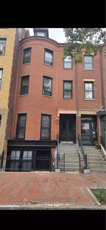 Main picture of 767 Tremont St