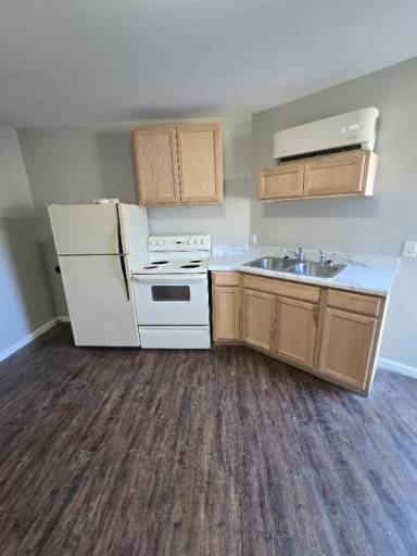 Main picture of 215 N Harrisburg Ave