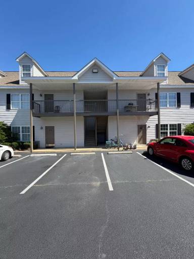 Main picture of 303 N Ross St