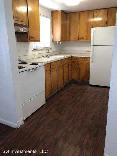 Main picture of 4991 Lowell Blvd