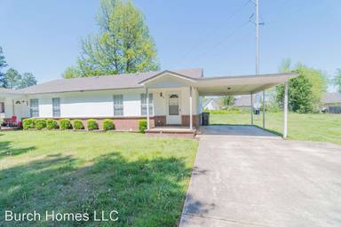 Main picture of 2209 Hurst Ln