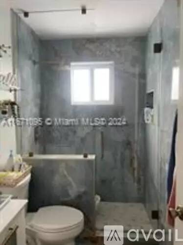 Main picture of 8830 NW 115th St