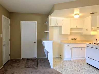 Main picture of 25601 Crenshaw & 25602 January - C