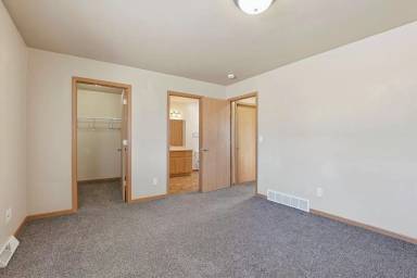 Main picture of 912 Hartzheim Dr