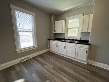 Main picture of 801 41st St