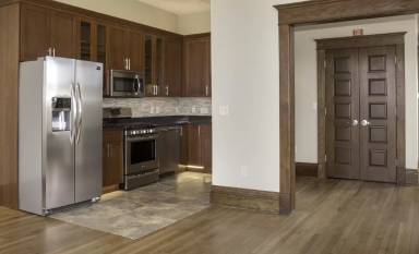 Main picture of 229 W 4th St