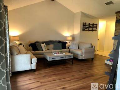 Main picture of 322 Edgewood Dr