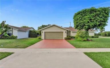 Main picture of 9689 Lancaster Pl