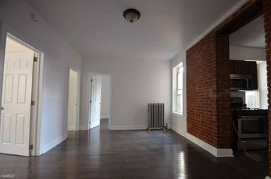 Main picture of 174 W 137th St