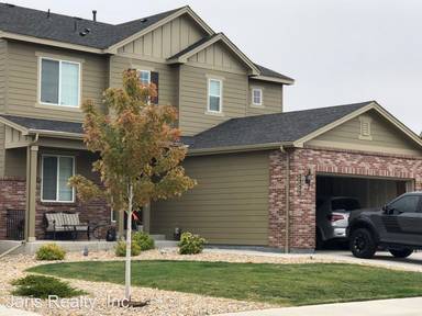 Main picture of 2215 Summerhill Dr