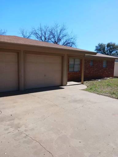 Main picture of 282 Mockingbird Ln