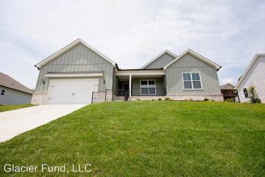 Main picture of 8111 Chapel Hill Ln