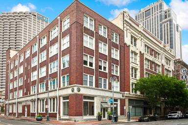 Main picture of 909 Lafayette St